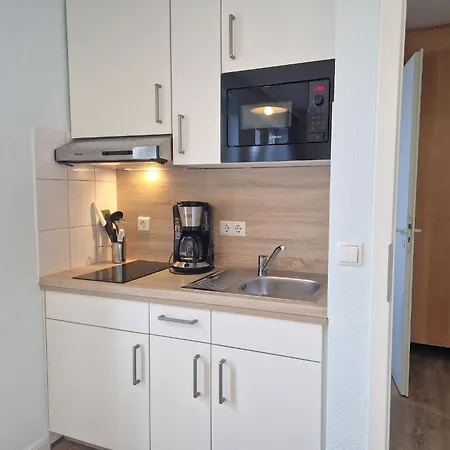 Perfekt Fuer Zwei Moderne Mit Balkon In * Sellin (Rugen)