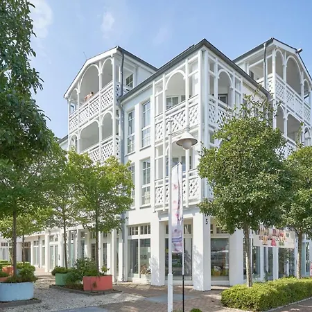 Perfekt Fuer Zwei Moderne Mit Balkon In Sellin (Rugen)